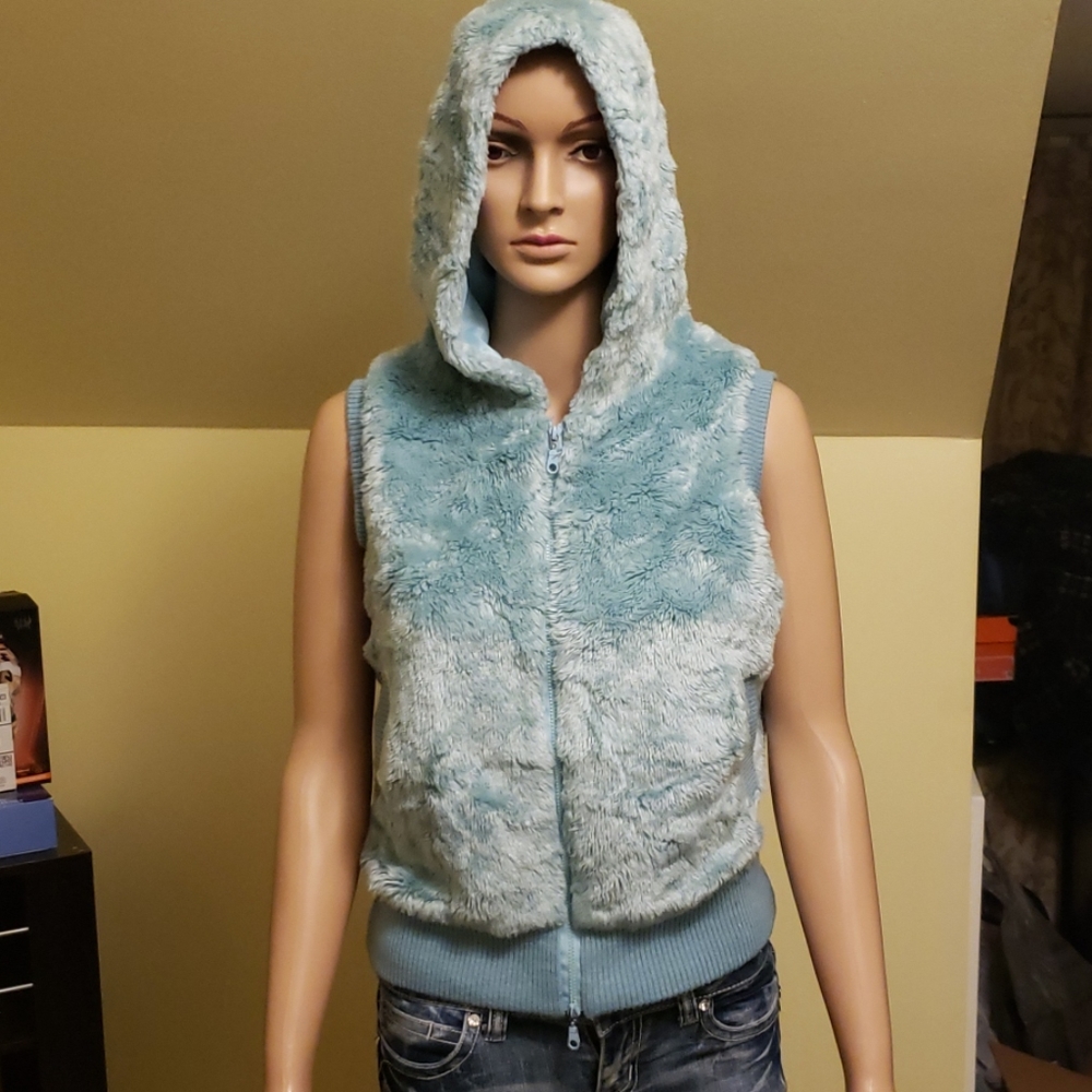 Fur vest